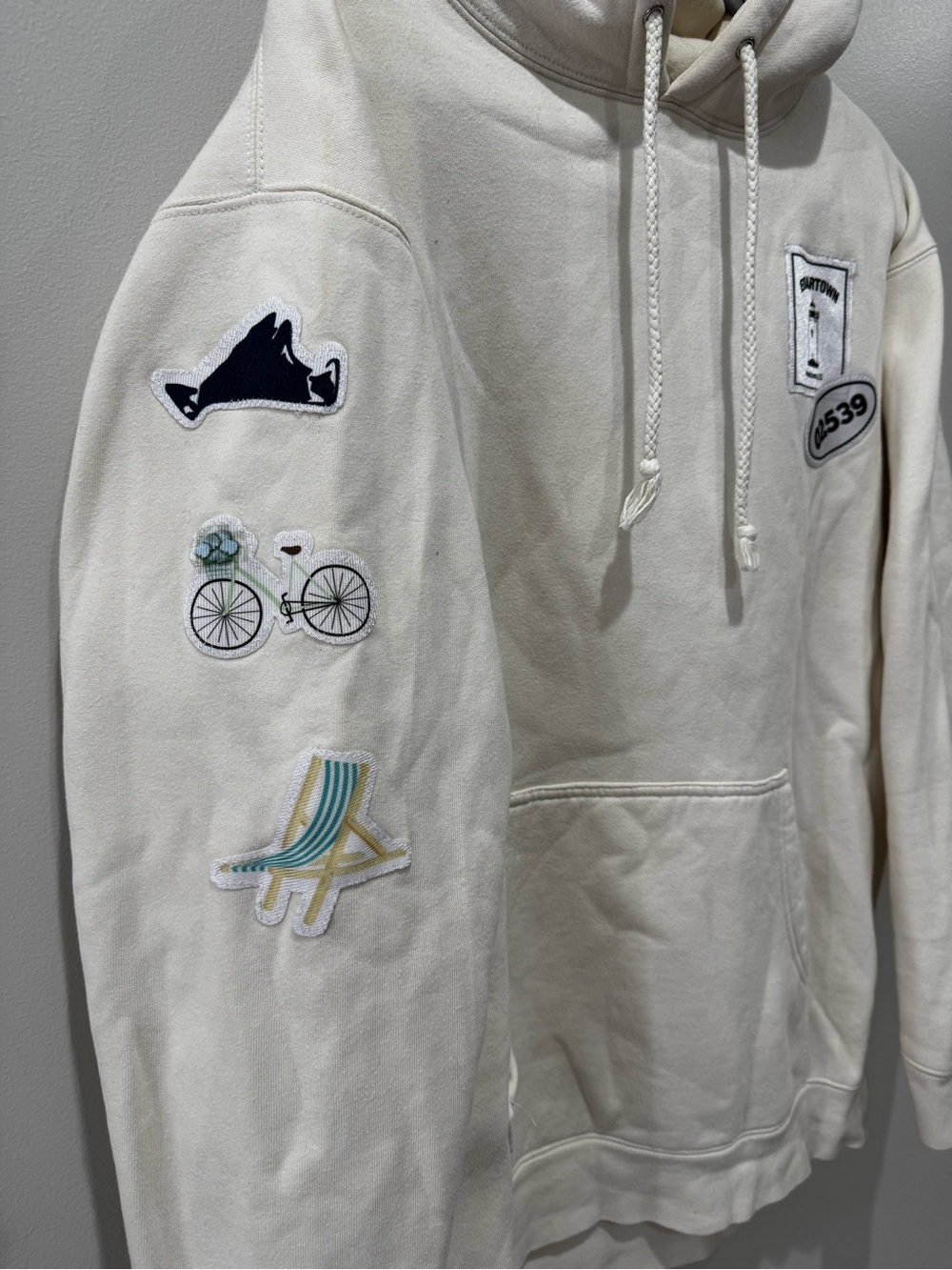 BRODenim Size L Edgartown, MA ‘Catch Ferries Not Feelings’ hoodie New England - Picture 3 of 7
